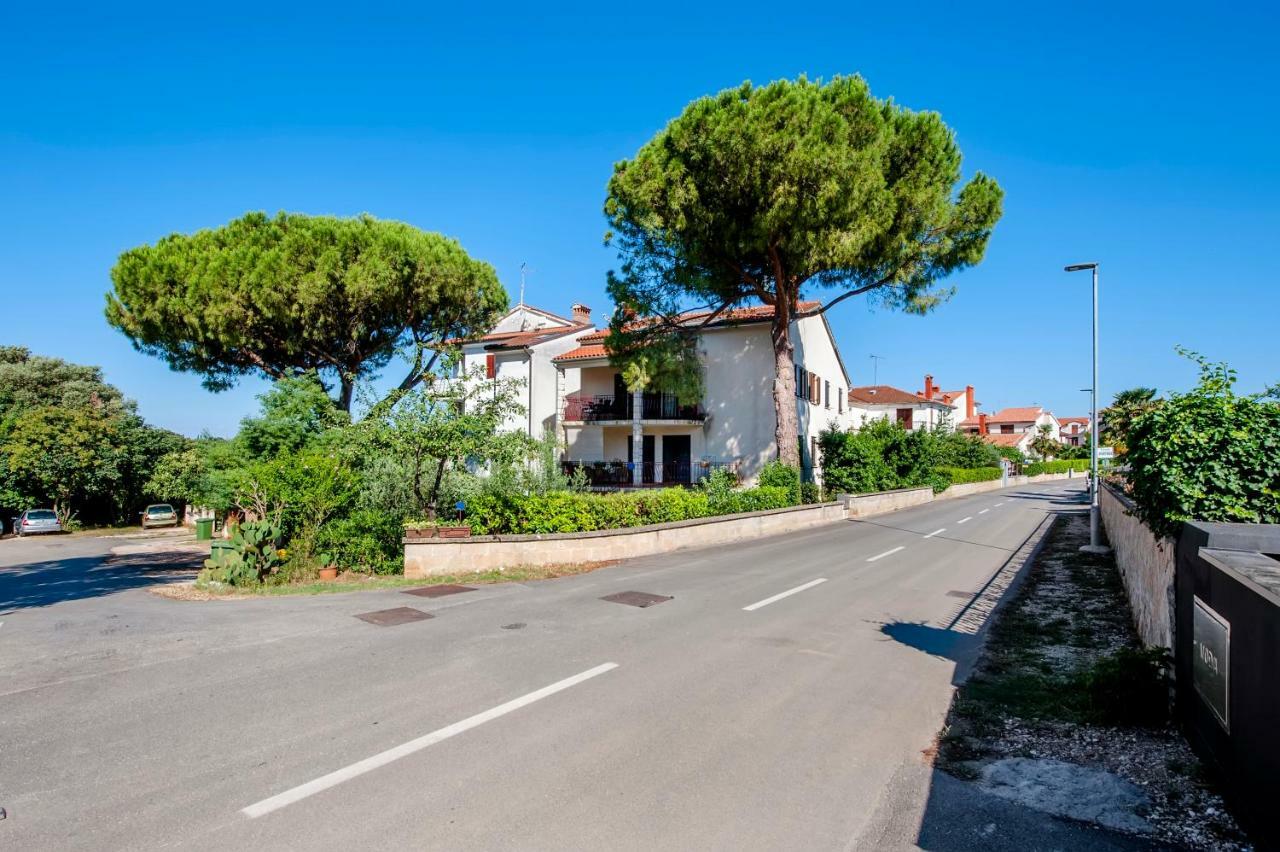 Apartment Nika Rovinj Exterior foto